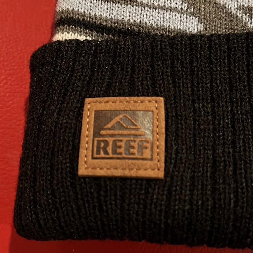 NWT Reef hat - Picture 2 of 3
